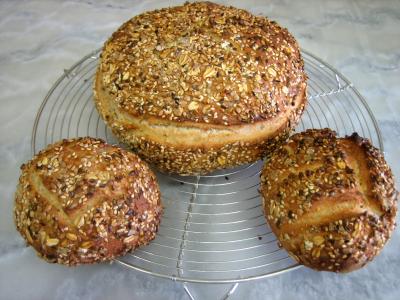 Photo : Boules de petits pains aux céréales