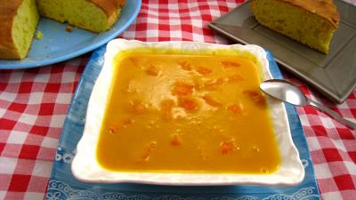 vanille liquide : Plat de coulis d'abricots