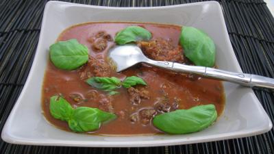 Cuisine italienne : Ramequin de sauce tomates façon Bolognaise