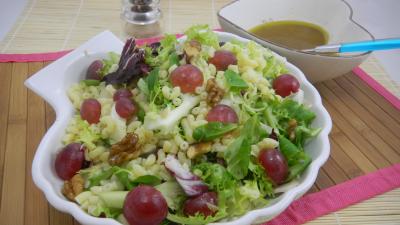 fromage de chèvre : Ramequin de salade de coquillettes aux noix