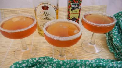 boisson alcoolisée : Verres de cocktail au floc de Gasgogne