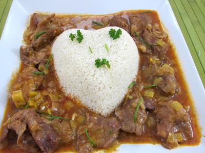 plat complet : Plat du millet en forme de coeur, entouré de l'agneau au marsala
