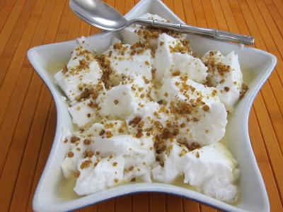crème : Saladier d'iles flottantes au caramel