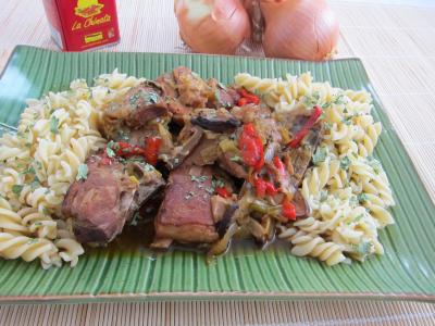 Ail : Plat d'agneau à la bière et aux pâtes fusilli