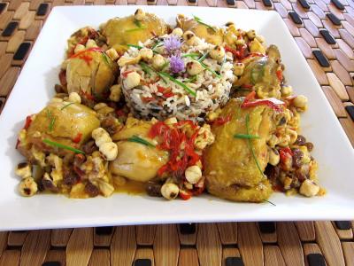 raisin sec de corinthe : Plat de fricassée de poulet au coulommiers