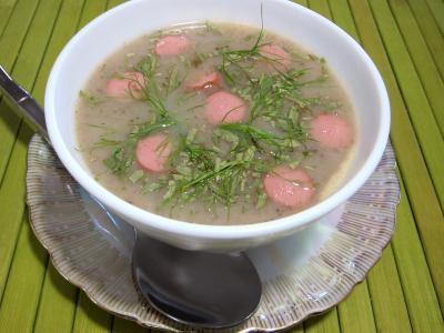 fond de veau : Bol de fenouil en velouté et aux knackis