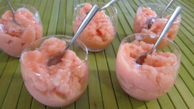 nectarine : Verrines de granités aux nectarines et à la pêche